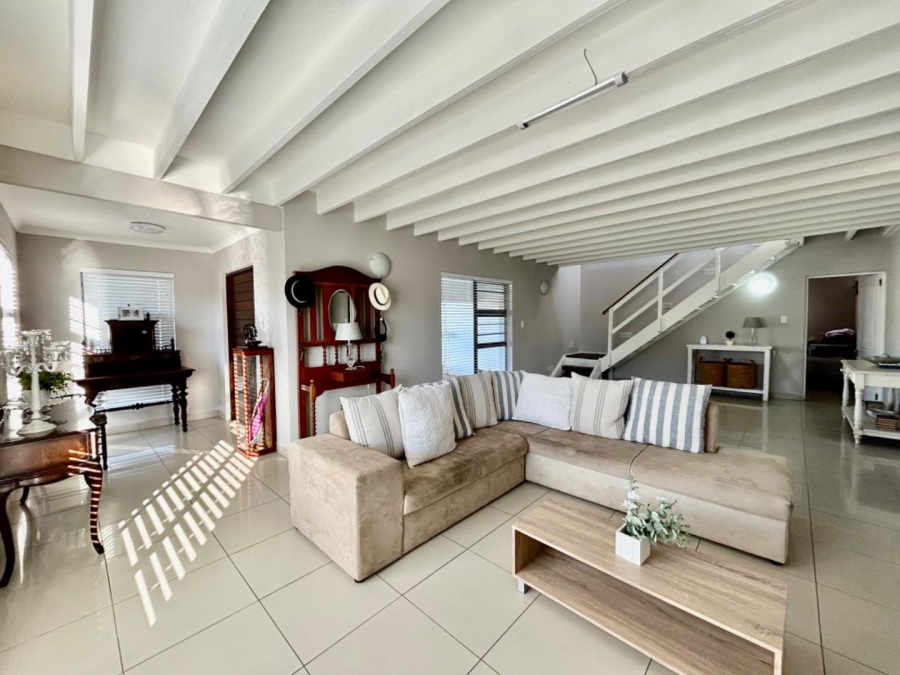 4 Bedroom Property for Sale in Fountains Estate Eastern Cape